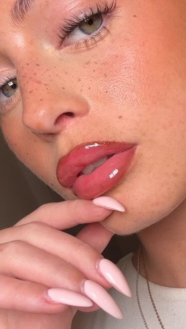 Take Care of Your Lips: Your Complete Guide to Healthy, Beautiful Lips
